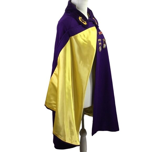 Vintage Odd Fellows Cape Ladies Auxiliary Patriarchs Militant IOOF w/Medals Wis - Picture 2 of 11